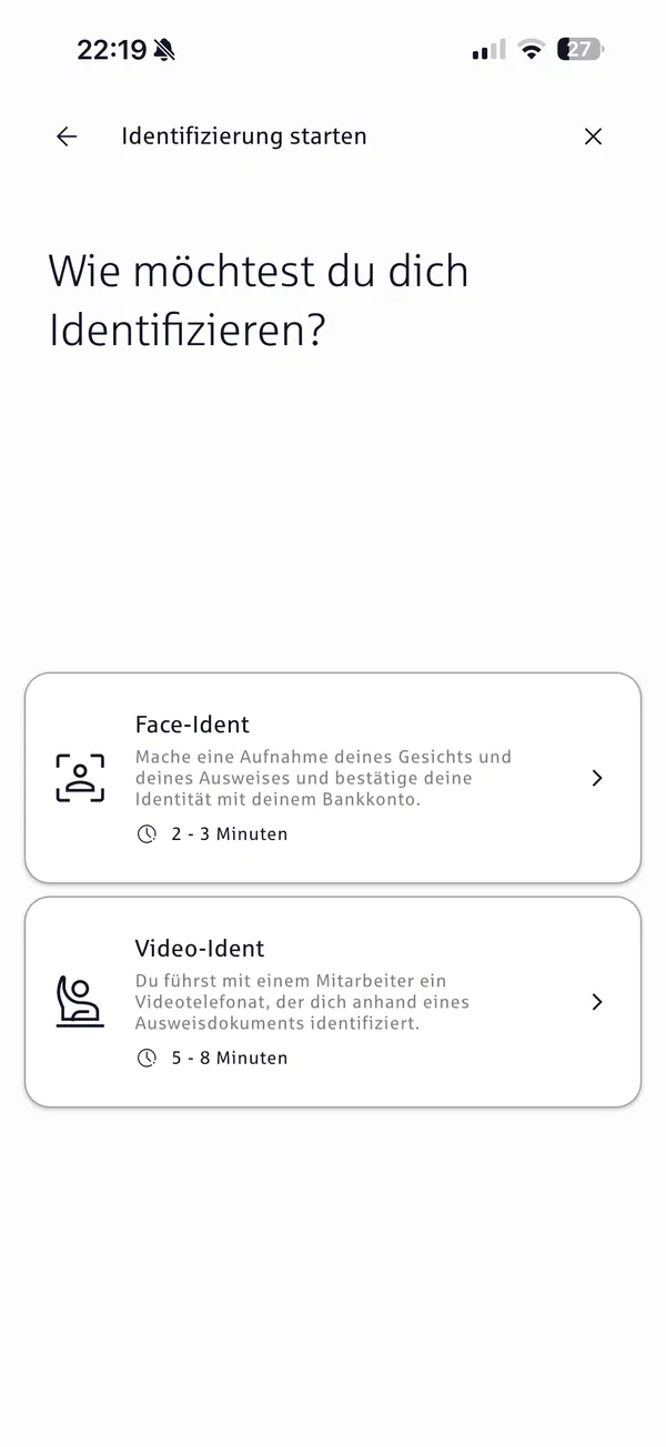 Legitimation wahlweise per Face ID (E-Ident) oder klassisch per Video-Ident.